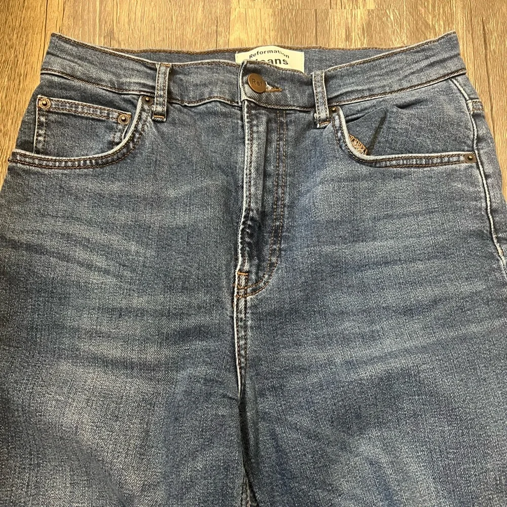 Reformation Jeans Raw Edge Hem Havana High & Skinny Medium Wash 28 Distressed - Picture 3 of 6